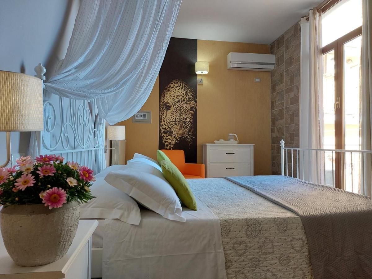 Sweet Home & Wellness Affittacamere Nettuno Exteriör bild