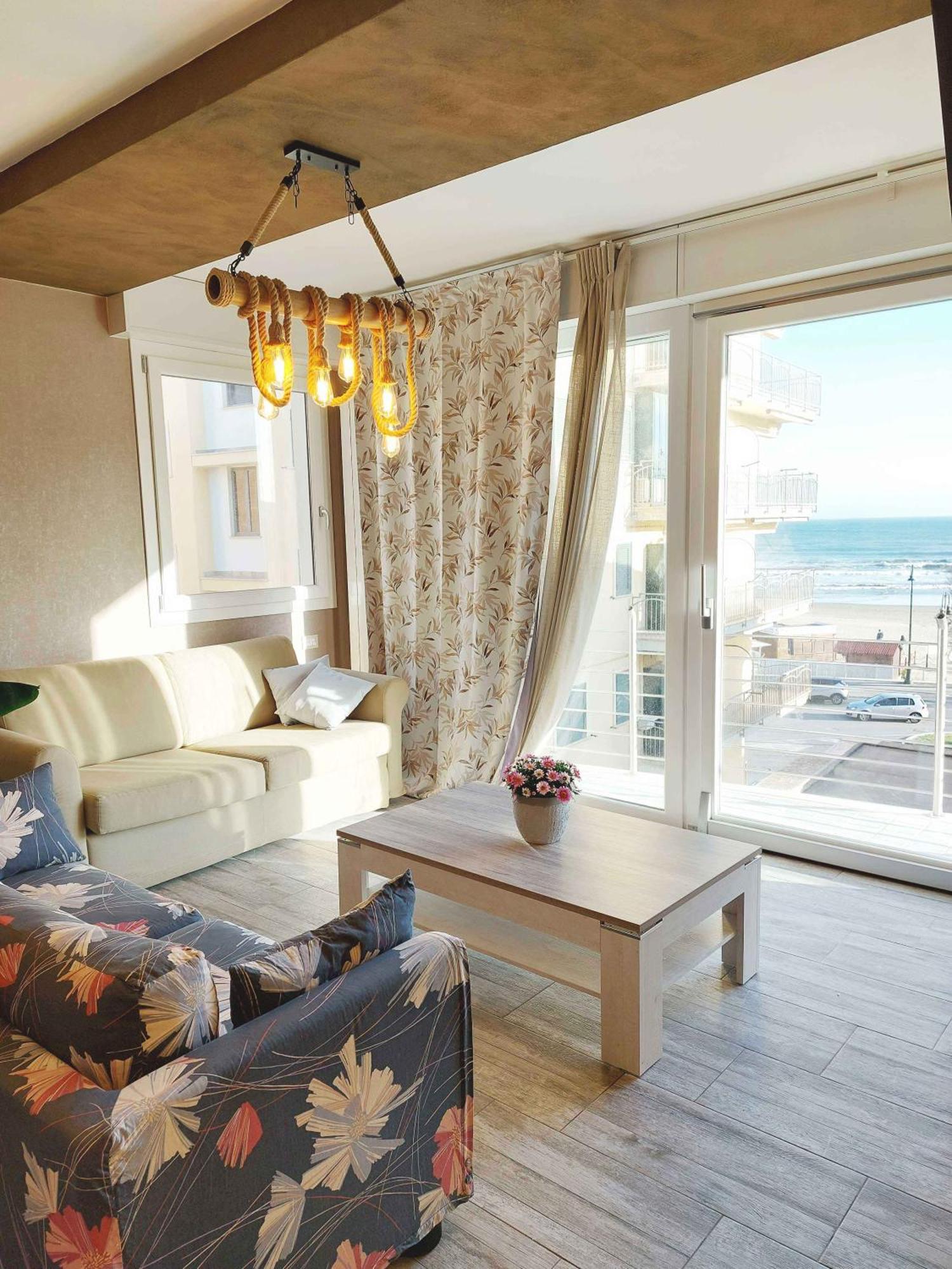 Sweet Home & Wellness Affittacamere Nettuno Exteriör bild