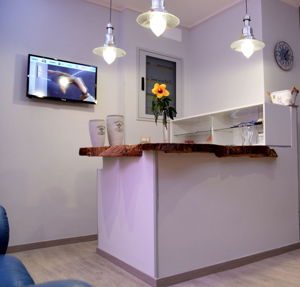 Sweet Home & Wellness Affittacamere Nettuno Exteriör bild